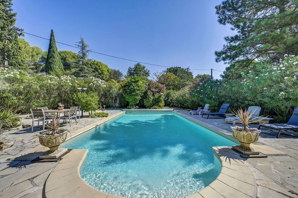 Villa pour 8 Personnes dans Aix-en-Provence, Région d'Aix-en-Provence