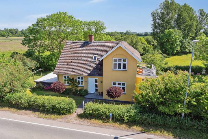 Ferienhaus für 10 Personen, mit Balkon und Garten