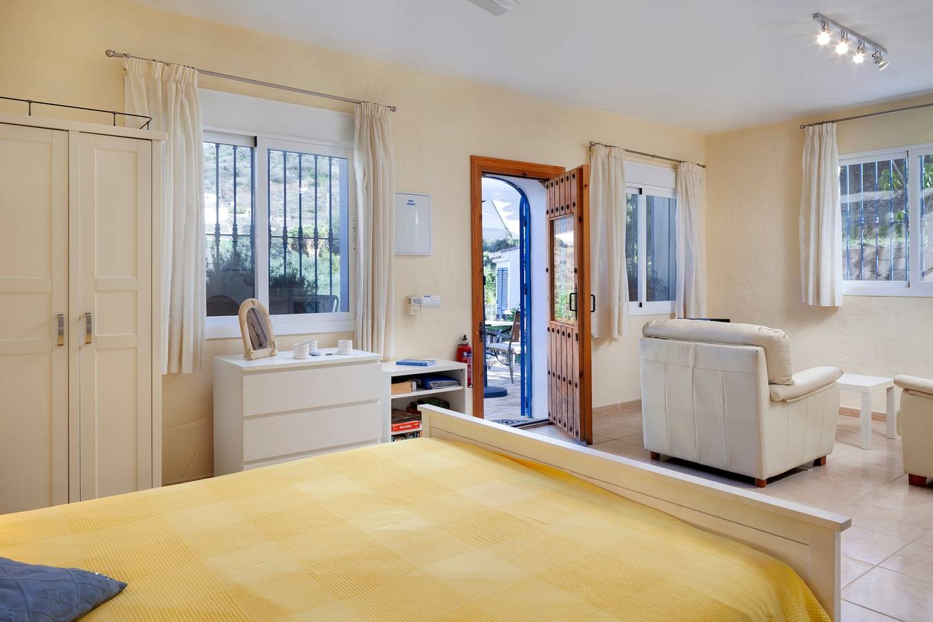 Vakantiehuis Casita Linda met Zeezicht, Zwembad, Wi-Fi & Tuin, foto 14