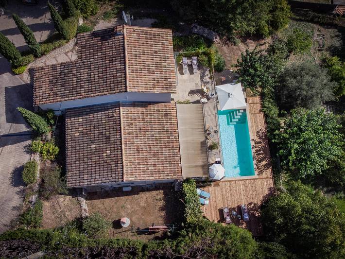 Location de vacances pour 6 personnes, avec terrasse et jardin à Callian - 3