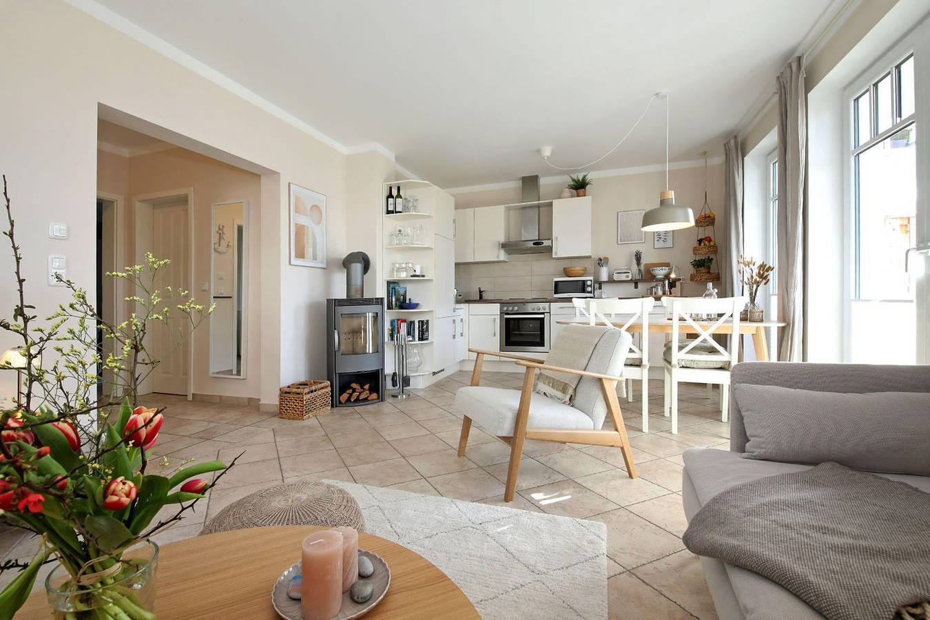 Ganze Wohnung, Carpe Diem Strandnahe Barrierefreie Ferienwohnung mit Kamin und Garten in Börgerende, Börgerende-Rethwisch