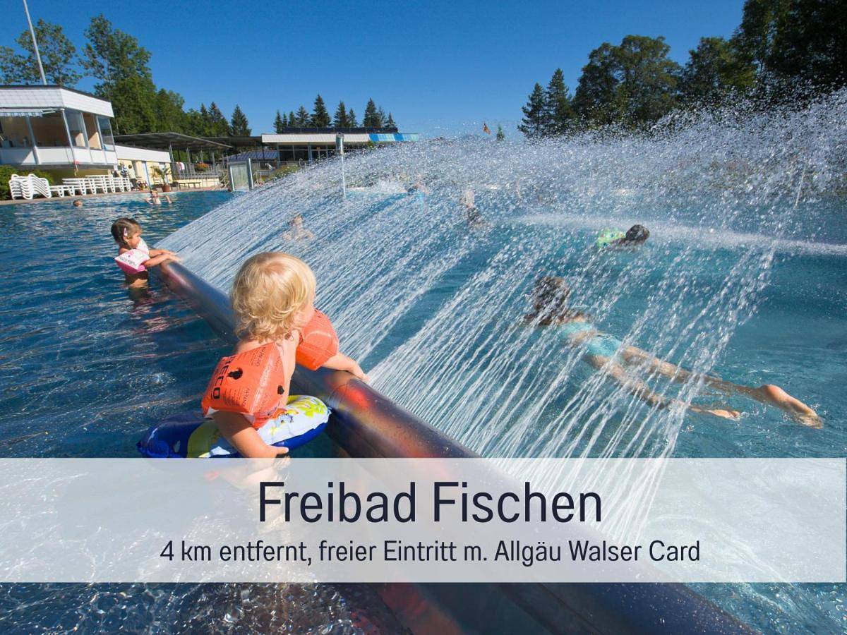 Ganze Wohnung, Bauernhof Finkel - Ferienwohnungen mit Balkon - Bergsicht - Traktor mitfahren - Tiere streicheln - entspannter Familienurlaub - zentrale Lage nahe Oberstdorf in Ofterschwang, Bayerisch Schwaben