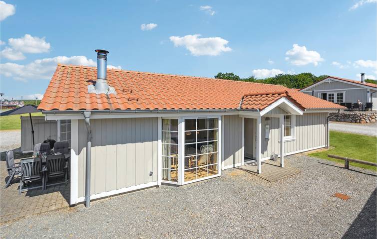 Ferienhaus für 8 Personen, mit Terrasse und Sauna sowie Whirlpool und Garten - 1