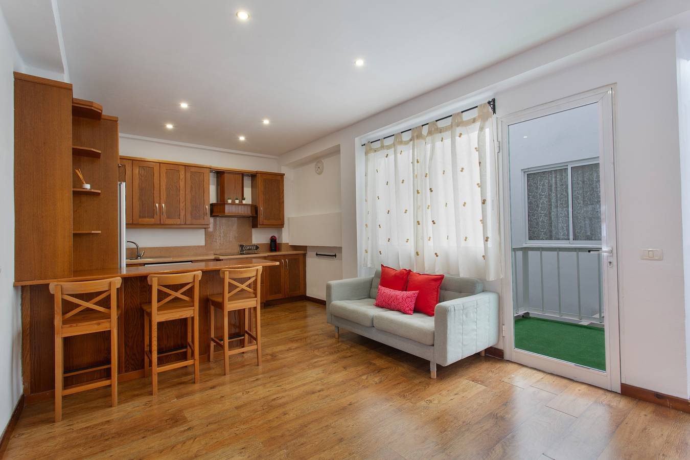 Apartamento entero, Apartamento Vacacional 'Piso En Pleno Centro' con Balcón, Wi-Fi y Aire Acondicionado in Distrito Salud-La Salle, Santa Cruz de Tenerife