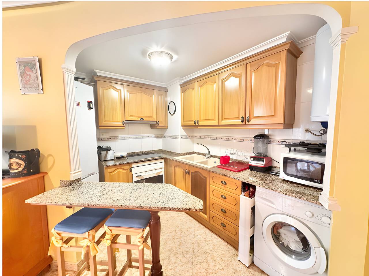 Apartamento entero, Apartamento 'Lopimar Aurora' con piscina compartida, Wi-Fi y aire acondicionado in Canet de Berenguer, Costa de Valencia