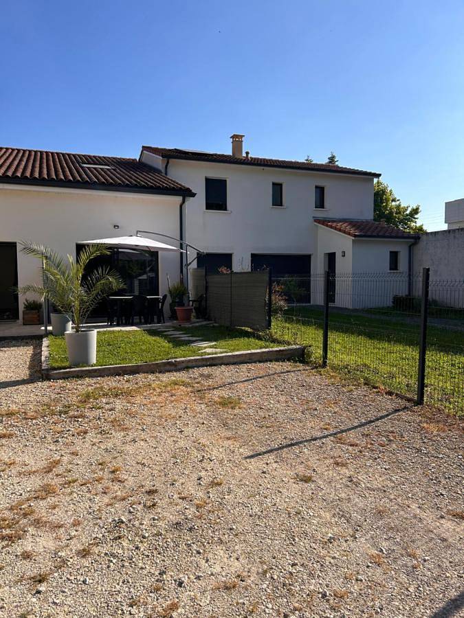 Appartement entier, Les berges de l’Isle in Périgueux, Périgord Blanc