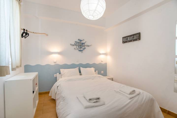 Einzimmerwohnung "Livadia Seaside 6" in Strandnähe mit Gemeinschaftsterrassen und Wlan in Parikia, Paros