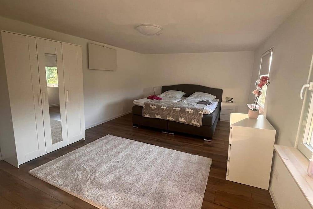Ganze Wohnung, Romantisches Ferienhäuschen  Haustierfreundlich! in Bad Wildungen, Waldecker Land