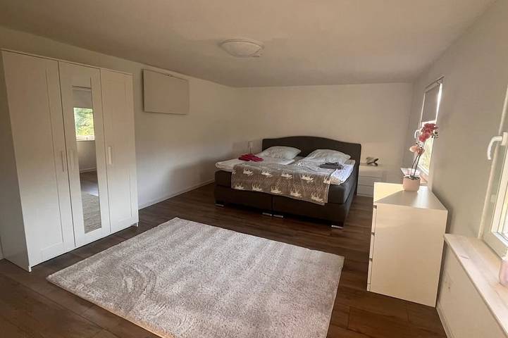 Ferienwohnung für 6 Personen, mit Whirlpool und Terrasse sowie Garten und Pool in Bad Wildungen - 3