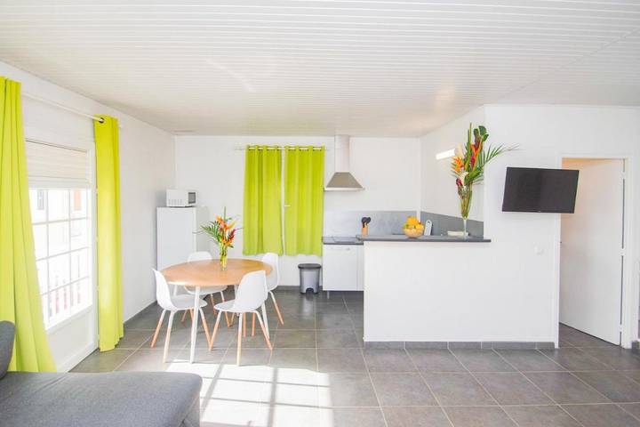 Gîte pour 2 personnes, avec balcon à Saint-Pierre (ville) - 2