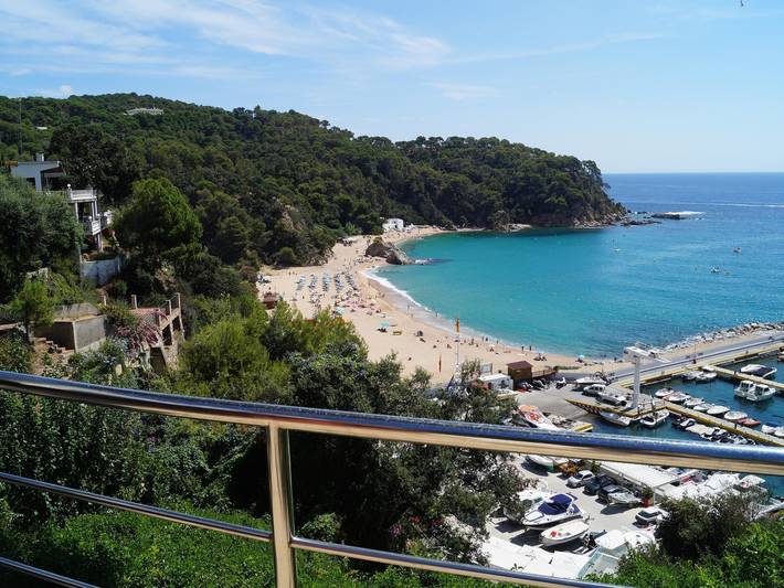 Ferienhaus für 3 Personen, mit Meerblick und Balkon/Terrasse sowie Pool in Lloret de Mar - 2