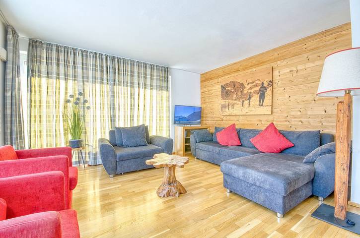 Apartamento entero, Most breath-taking views in town, spacious roof-top terrace in Zell am See (Ciudad), Zell am See