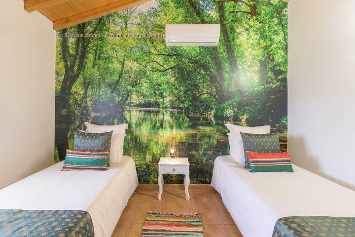 Ganze Wohnung, Ferienhaus 'Casa Da Maria Valtina' mit Bergblick, Wi-Fi und Klimaanlage in São Luís, Costa Alentejana