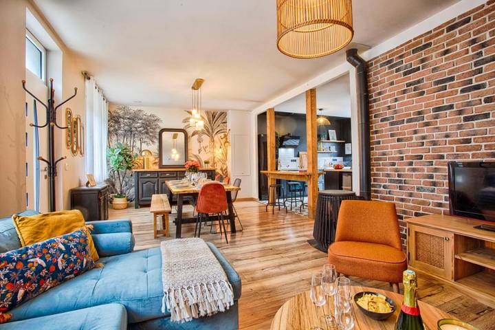 Villa für 11 Personen, mit Balkon und Terrasse sowie Garten und Ausblick
