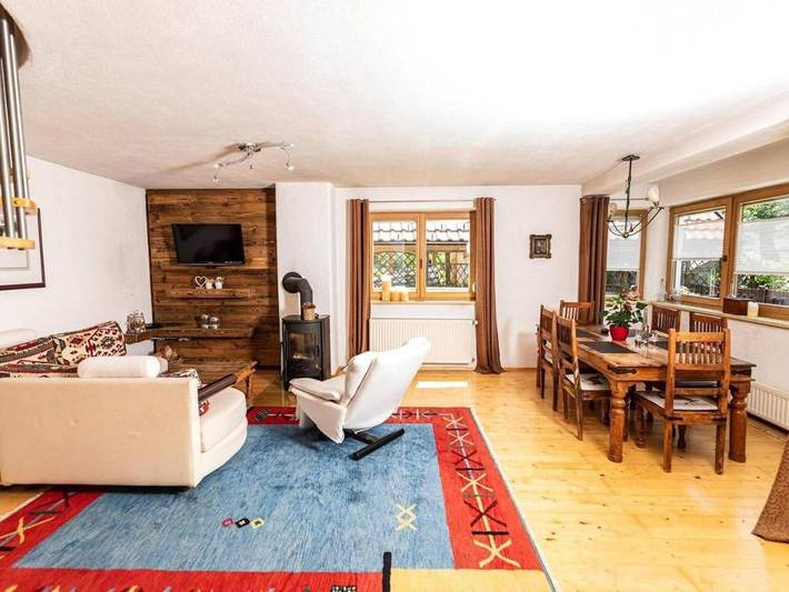 Ferienhaus für 6 Personen, mit Balkon/Terrasse und Balkon sowie Garten in Kundl