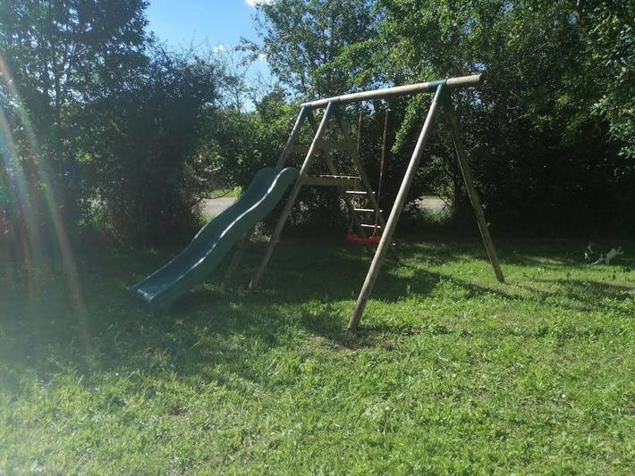 Location de vacances pour 6 personnes, avec vue et jardin à Chalandray - 2