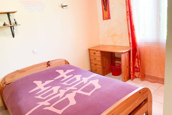 Location de vacances pour 9 personnes, avec jardin et terrasse à Pujaut - 3