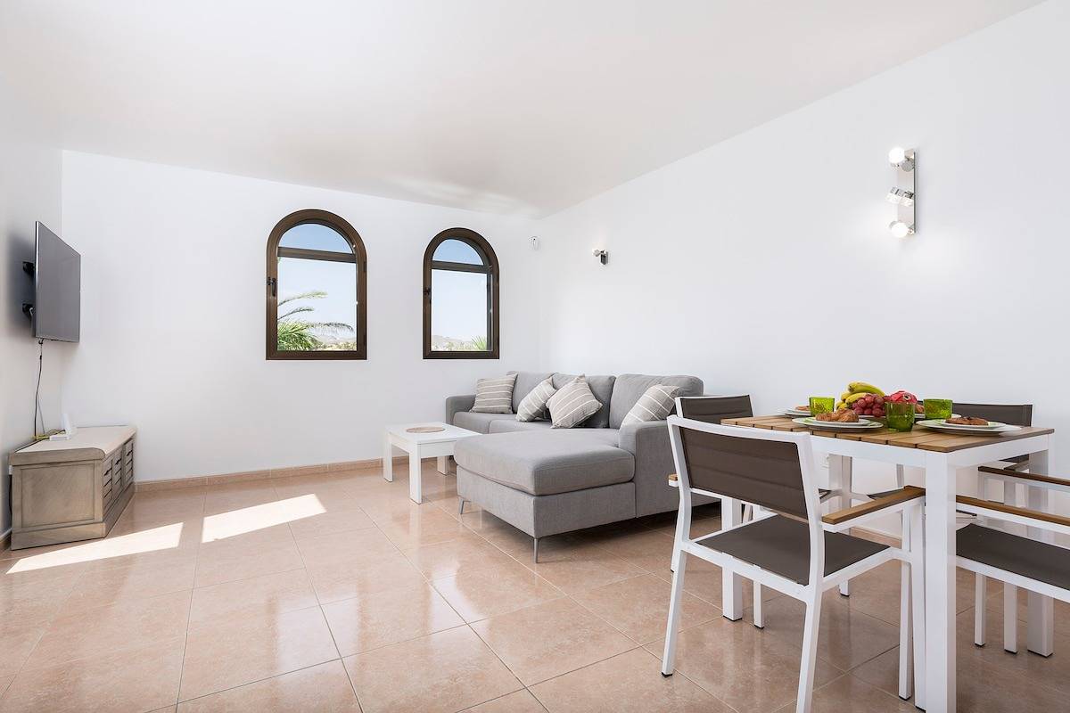 Ganze Wohnung, Ferienwohnung für 4 Personen mit Pool in Geafond, La Oliva