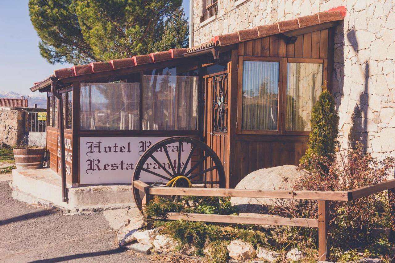 Twin Room in Navarredonda de Gredos, Provincia de Ávila