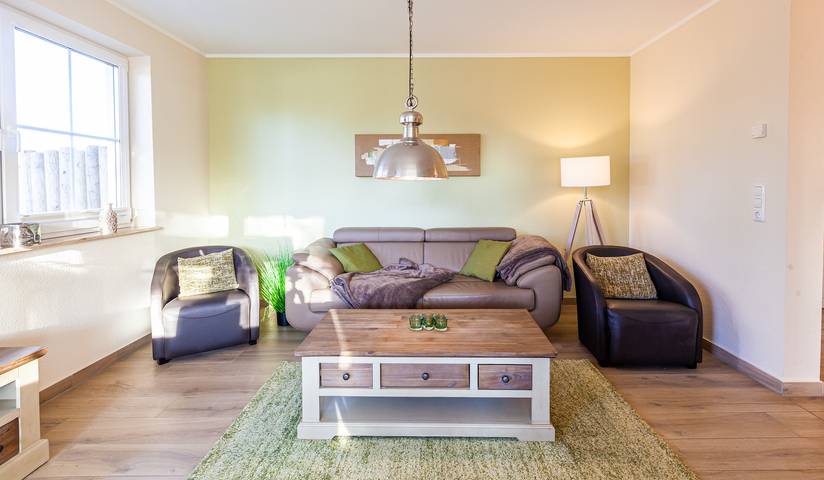 Ferienhaus für 7 Personen, mit Terrasse und Garten sowie Sauna, kinderfreundlich in Zingst - 4
