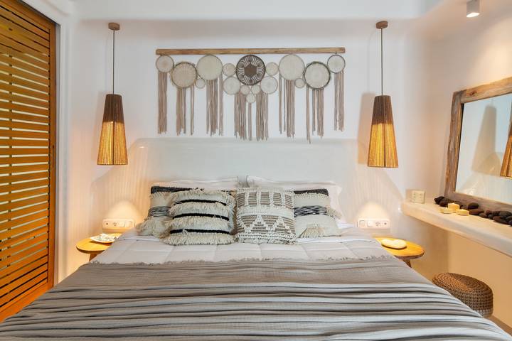 Location de vacances pour 3 personnes, avec terrasse et piscine à Megalochori