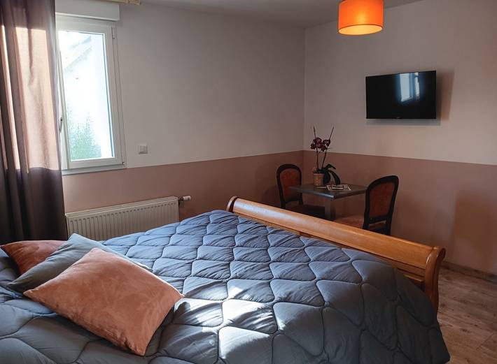 Location de vacances pour 2 personnes, avec sauna ainsi que jacuzzi et jardin à Valognes - 2