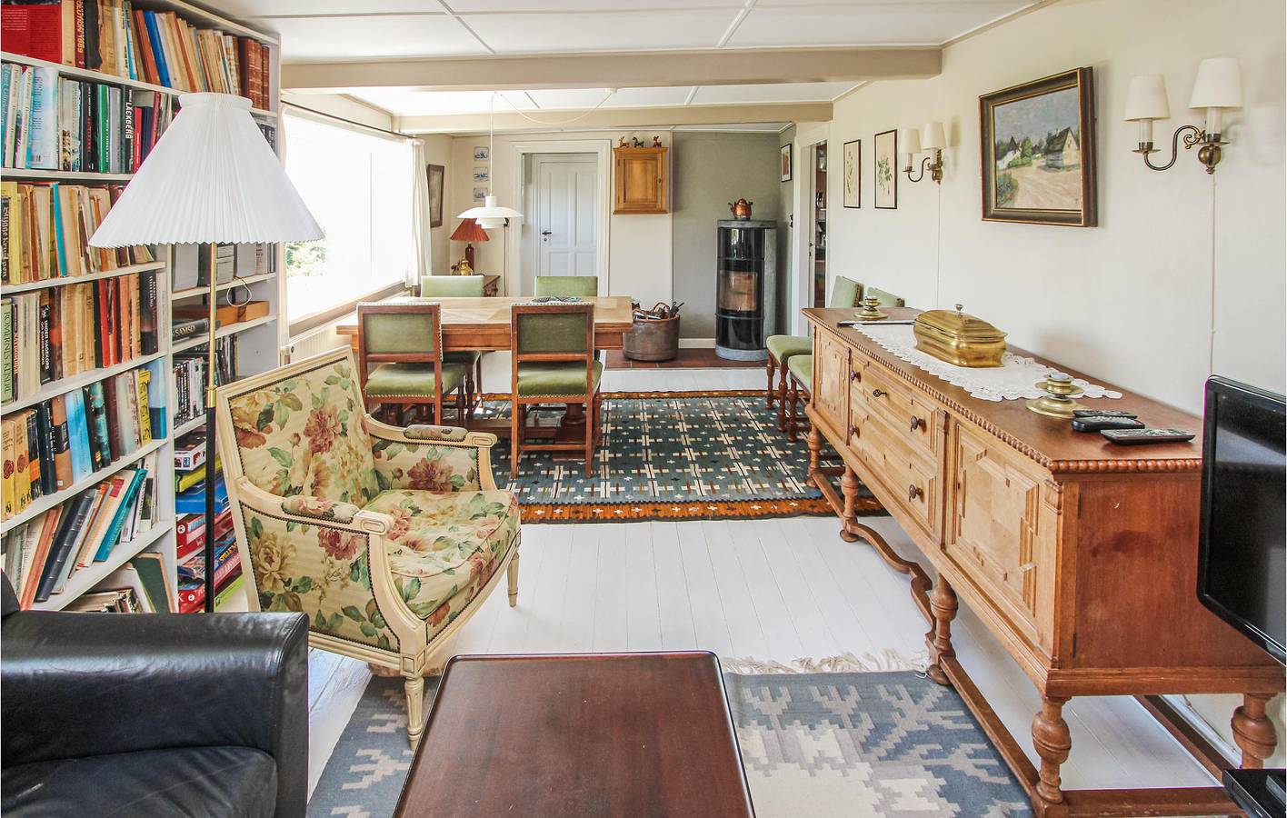 Holiday home for 6 people with hot tub in Little Belt