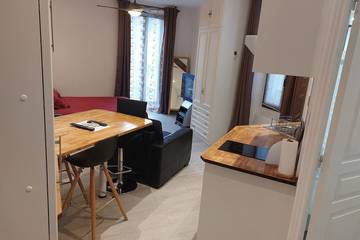 Gîte pour 2 personnes, avec jardin à Fontan