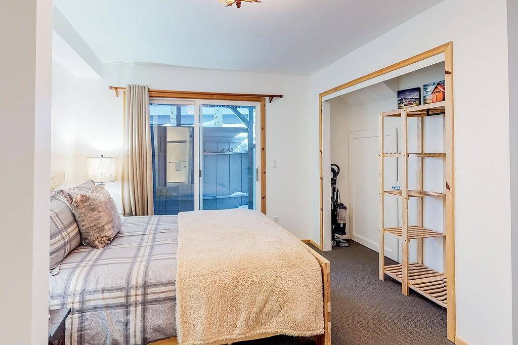 Vacation Apartment for 4 Guests in Ketchum, Sawtooth National Forest