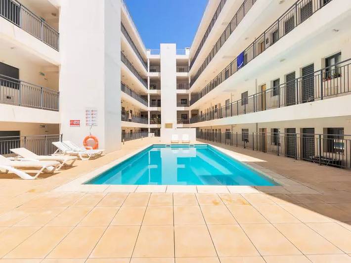 Gîte pour 4 personnes, avec terrasse et piscine à Olhão - 3