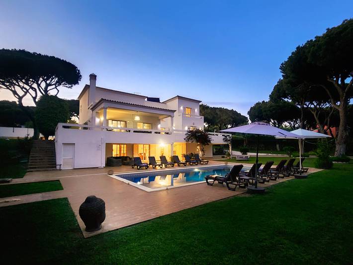 Villa für 14 Personen, mit Garten und Terrasse, mit Haustier