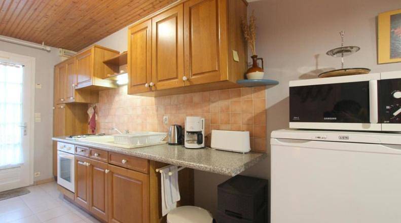One-Bedroom House in Biéville-Beuville, Région de Caen