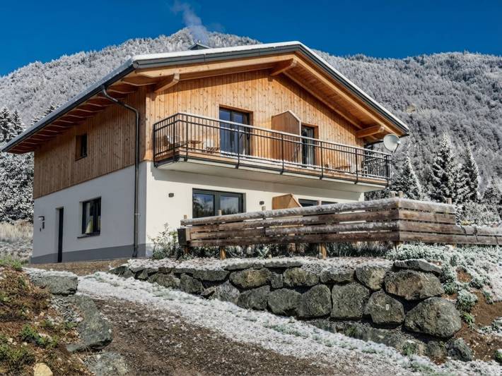 Ferienhaus für 6 Personen, mit Balkon und Terrasse sowie Garten und Sauna am Pressegger See