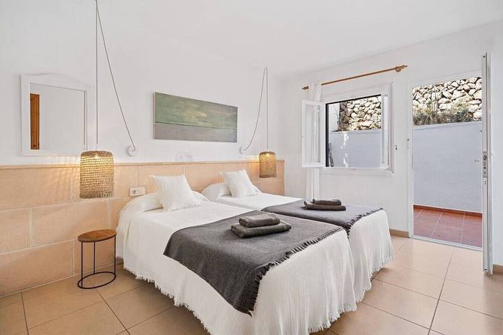 Apartamento entero, Apartment with 3 Bedroom - great seaview in Fornells, Es Mercadal
