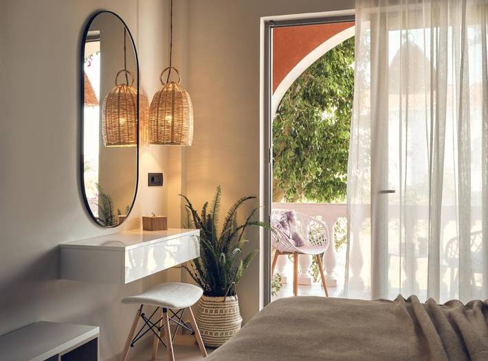 Ferienhaus für 2 Personen, mit Balkon und Terrasse sowie Garten und Ausblick in Kalamaki