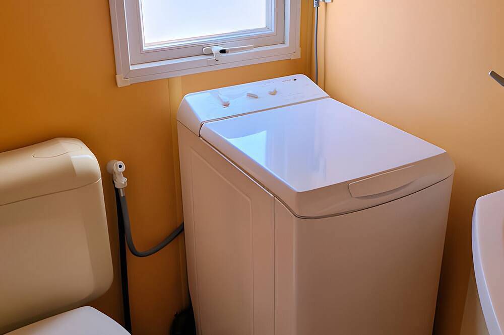 Mobil-home para 4 cerca de Futuroscope con Wi-Fi y aire acondicionado in Neuville-de-Poitou, Vienne