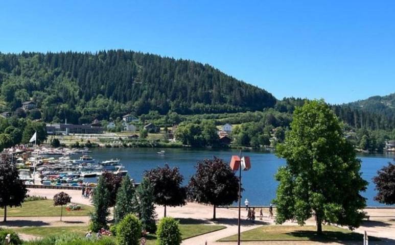 Gîte pour 2 personnes, avec vue sur le lac ainsi que balcon et vue dans Lac de Gérardmer - 2