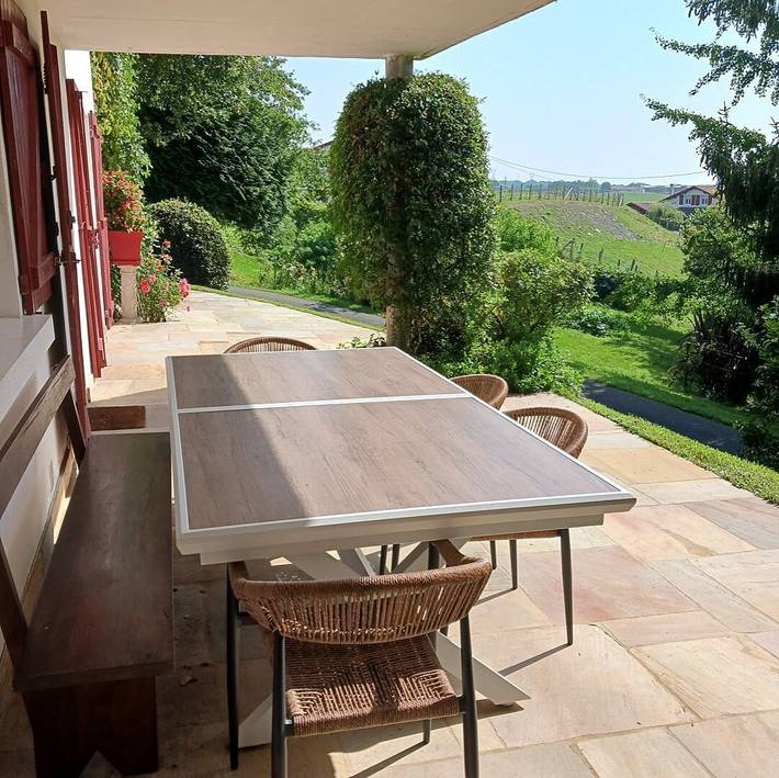 Appartement de vacances pour 5 personnes, avec jardin et terrasse