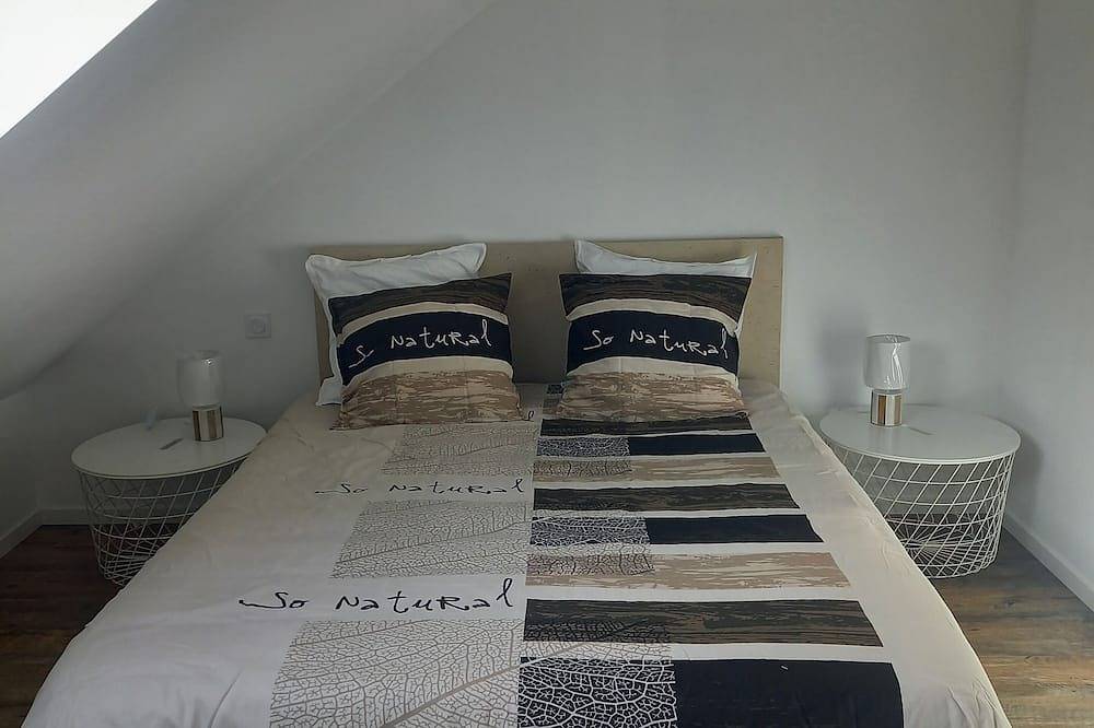 Ty Caromel maison de bord de mer avec jardin clos pour 2 à 8  personnes in Cléder, Ceinture Dorée