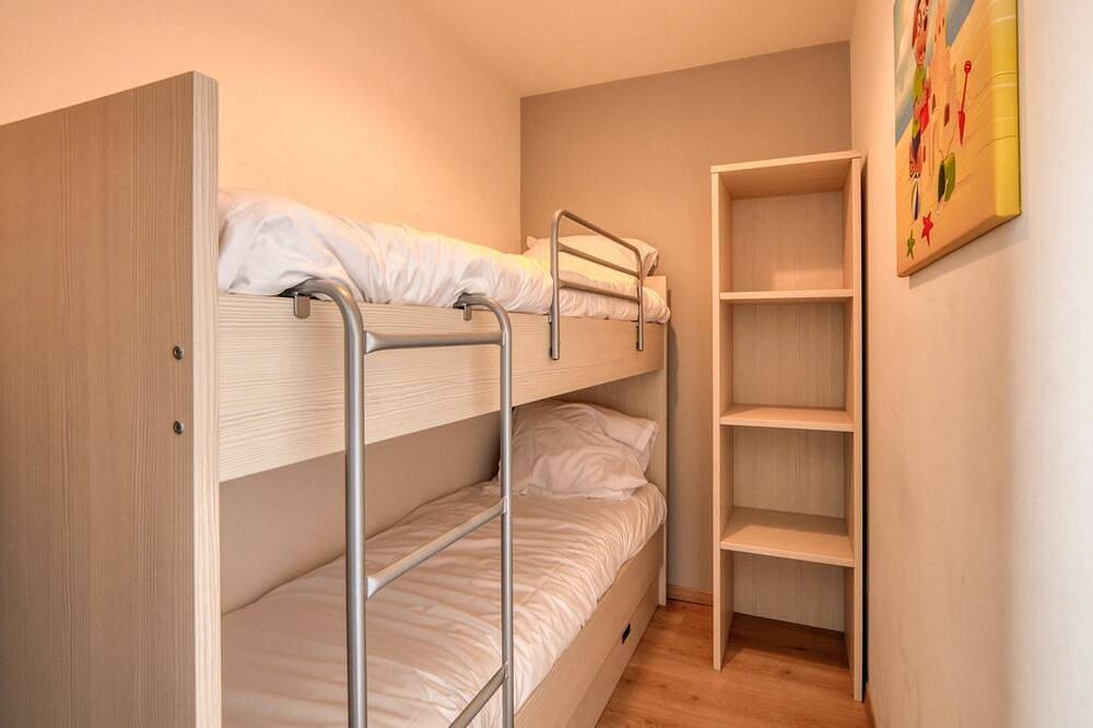 Apartment for 6 people (2 adults - 4 children) with balcony in Bray-Dunes, Flanders Dune Coast