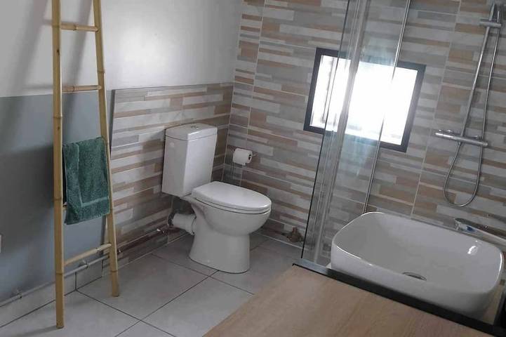 Location de vacances pour 5 personnes, avec terrasse dans Guerlédan - 4