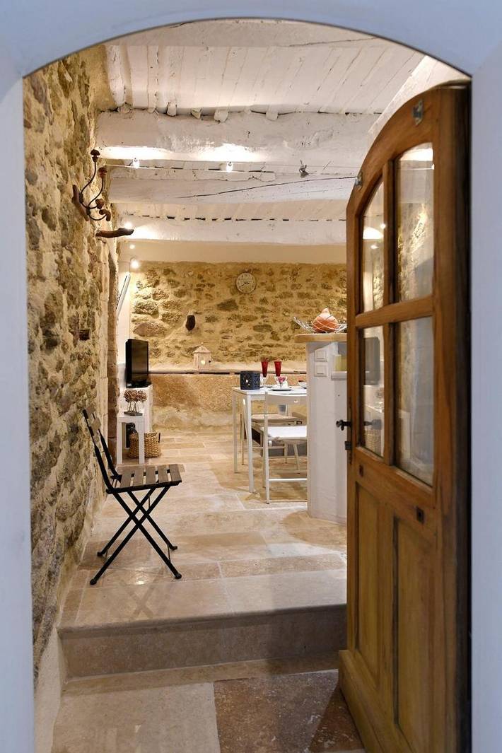 Location de vacances pour 4 personnes, avec terrasse à Ménerbes - 2