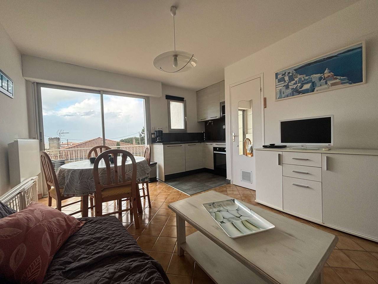 Ganze Wohnung, Charmante T3-Wohnung mit Terrasse und Parkplatz in Royan in Vaux-sur-Mer, Côte de Beauté