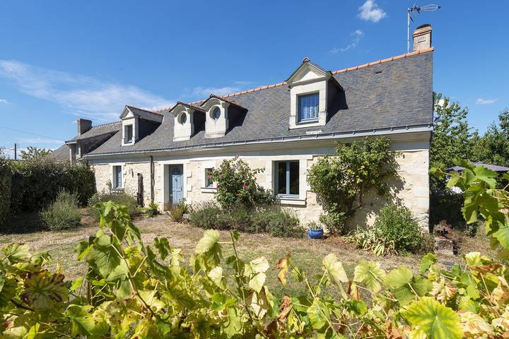 Gîte pour 9 personnes, avec jardin et terrasse à Le Guédeniau
