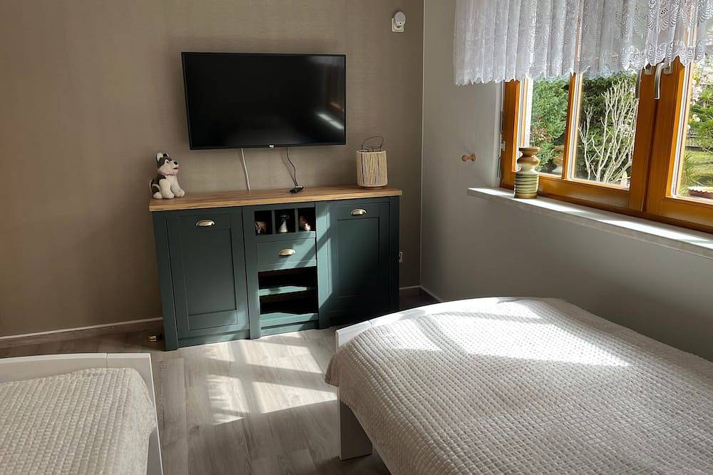 Ganze Wohnung, Ferienwohnung im Erdgeschoss - Ferienwohnung Unter den Linden in Großräschen, Lausitzer Seenland