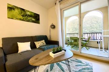Gîte pour 5 personnes, avec balcon à Avène