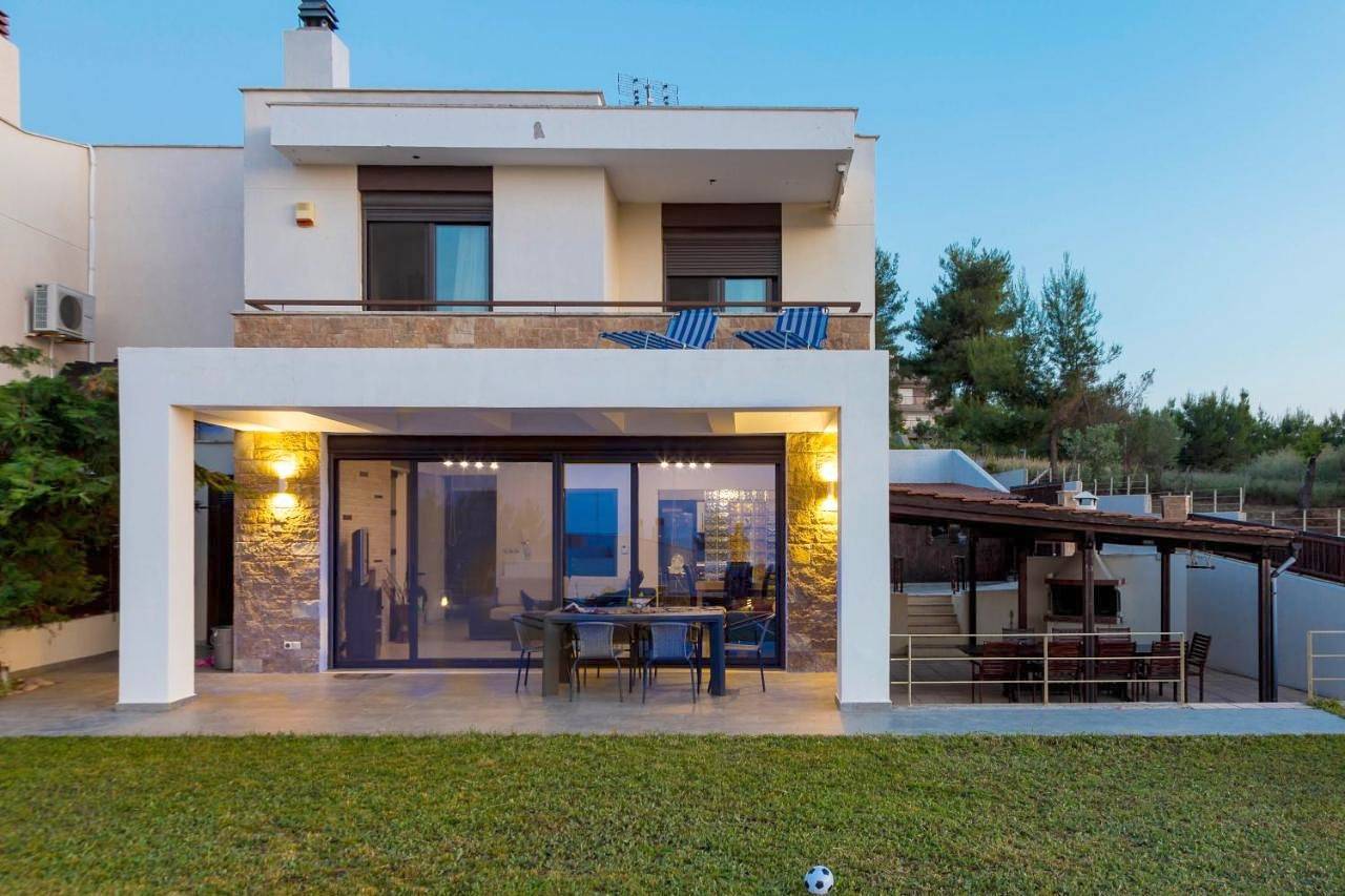 Five-Bedroom House in Chaniotis, Kassandra