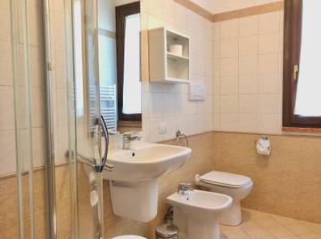 Location De Vacances pour 4 Personnes dans Colombare, Sirmione, Photo 2