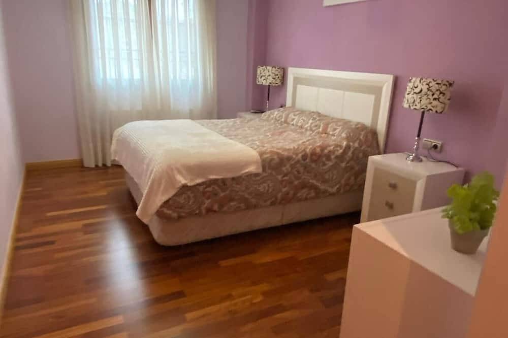Casa rural con piscina propia de agua salada, patio propio y con barbacoa. in Casabermeja, Provincia de Málaga