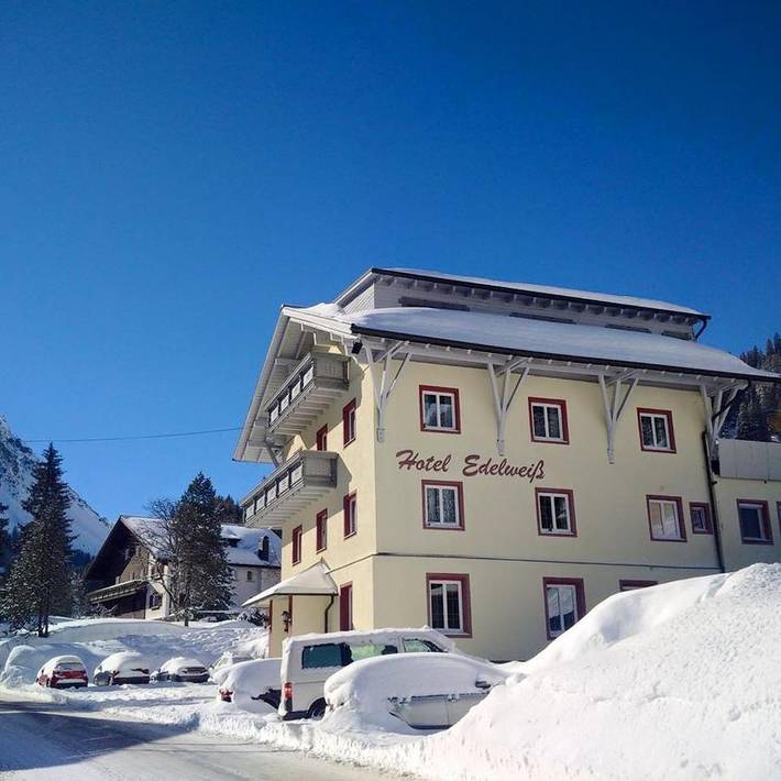 BnB für 6 Personen, mit Terrasse und Sauna sowie Ausblick in Sankt Gallenkirch
